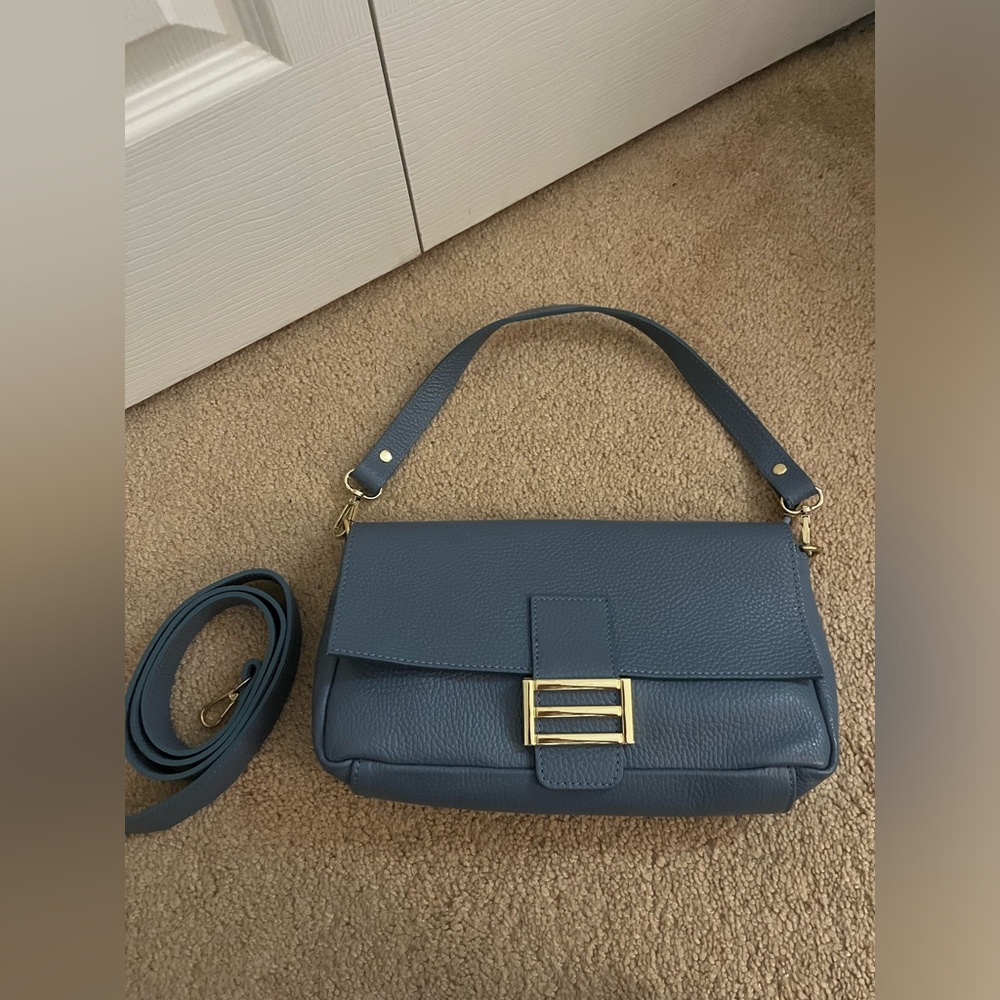 Divina Firenze light blue leather shoulder/crossbody bag